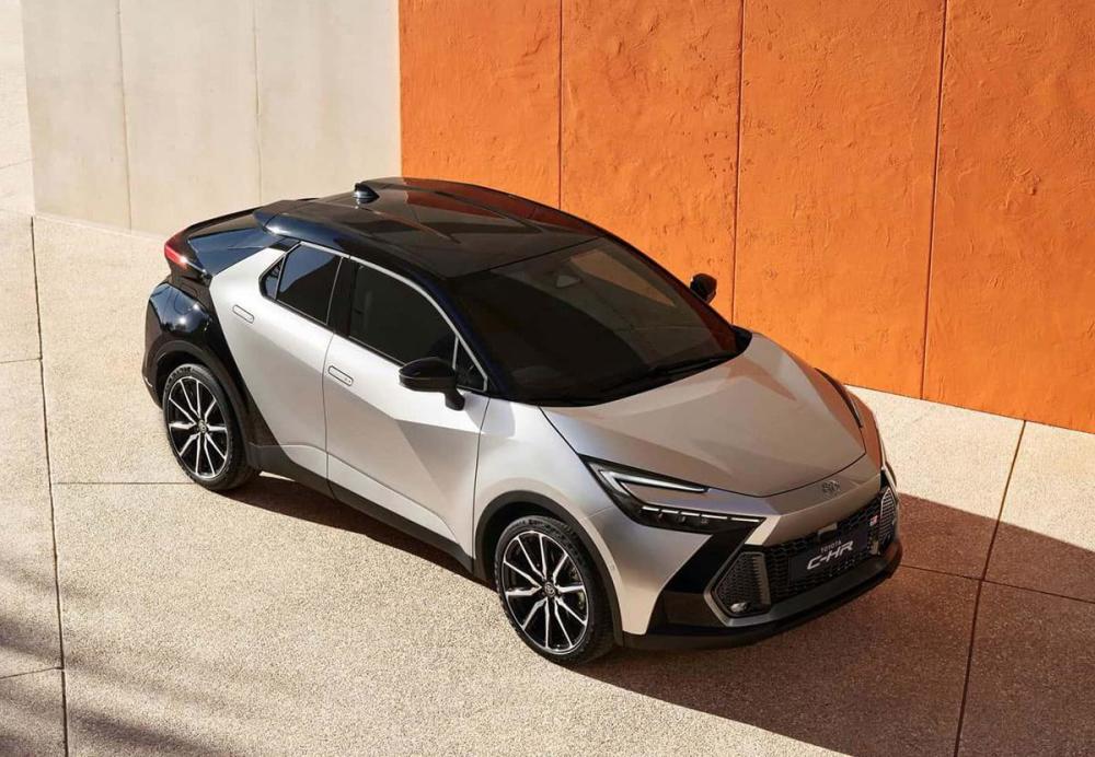新款丰田chr正式发布全新设计风格外观很前卫时尚三种动力