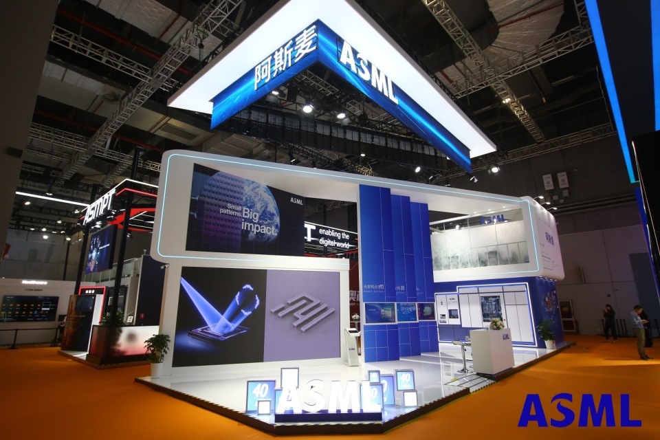 光刻机巨头ASML：在合规合法情况下，持续为中国客户提供服务和支持_腾讯新闻