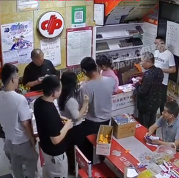 夫妻20元刮刮乐中40万激动到尖叫,你有买彩票的习惯吗?_腾讯新闻