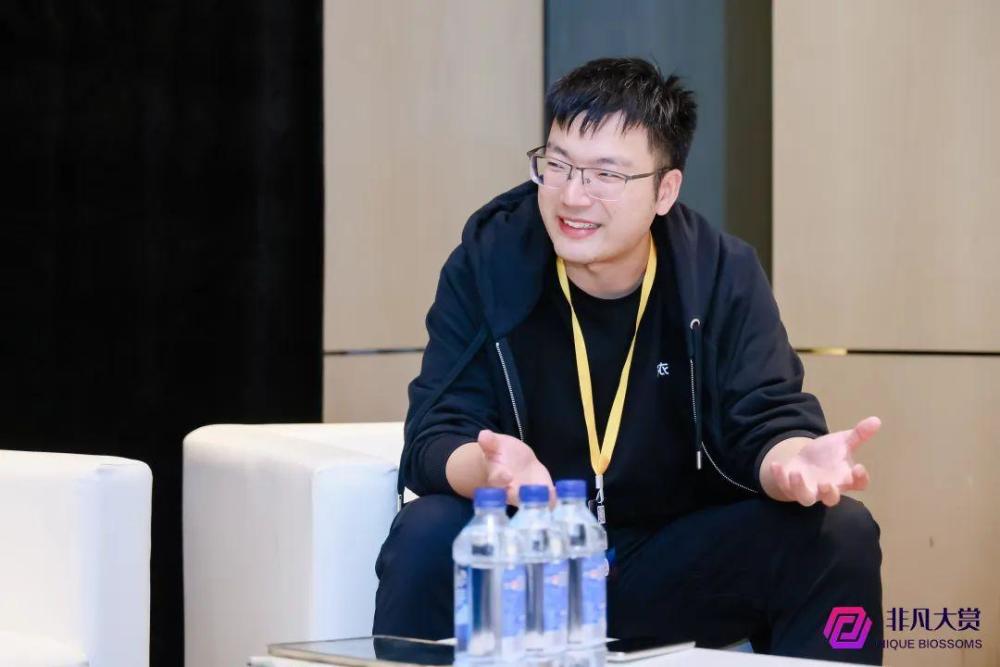 非凡访谈｜知衣科技CEO：当AI走上T台，服装产业将会迎来哪些新时尚？ · 原文图片 2