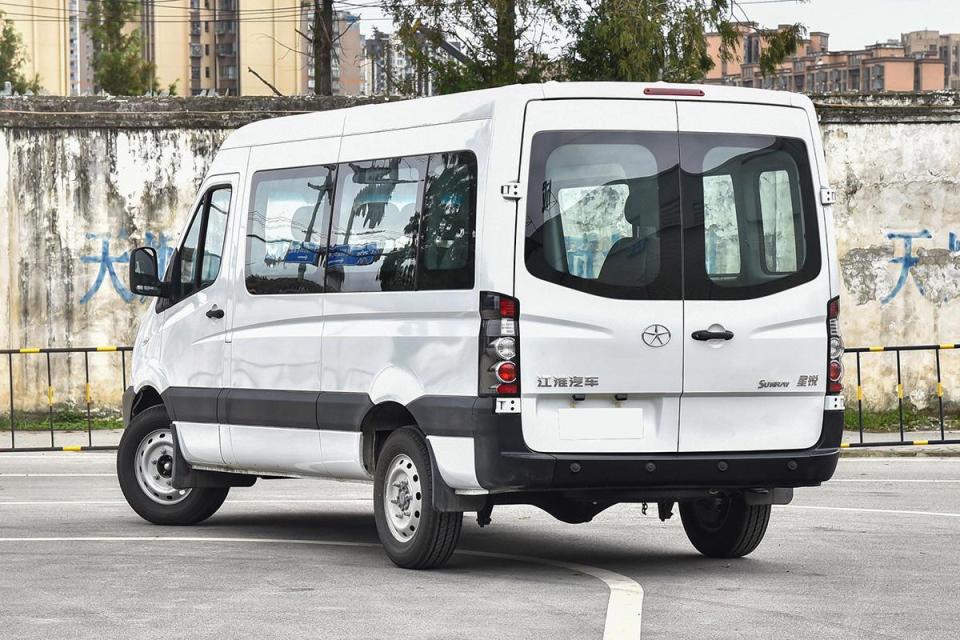 江淮星锐新车型上市,车长5497mm,侧滑门,7/9座,搭载2.0t动力