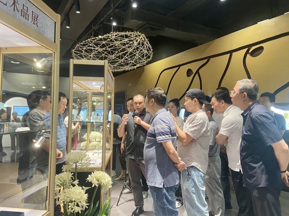 文化中国行丨深圳世纪琥珀博物馆举办中国古代琥珀艺术品展