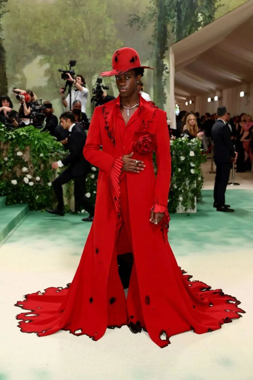 全面取胜!kdot 新曲播放量打破 drake 纪录