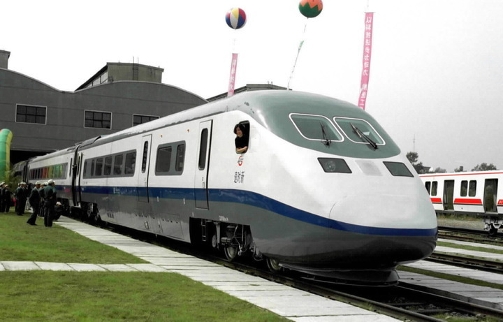 1988年,kdz1型动车组在中车长客研制成功,中车长客成为我国动车组的