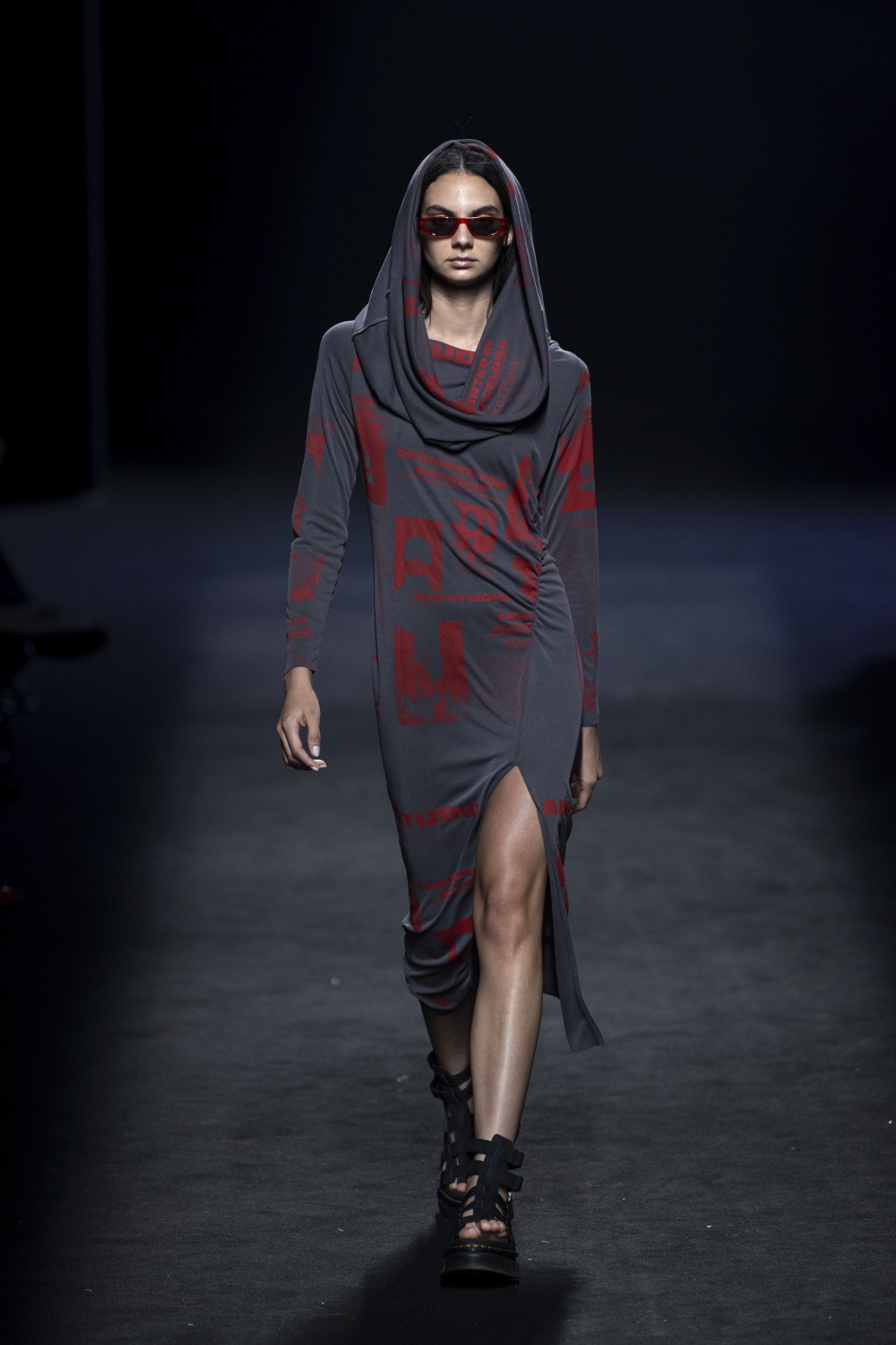 马德里梅赛德斯-奔驰时装周掠影(2)_腾讯新闻