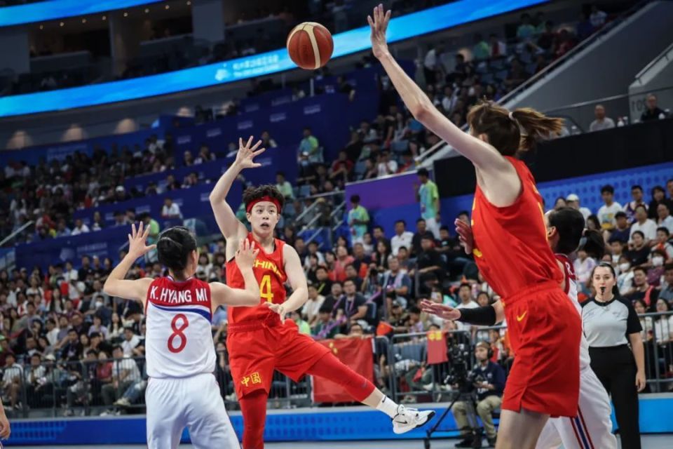 专访女篮新星李缘明年的目标是奥运领奖台