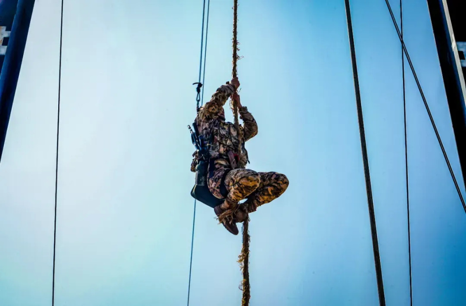 战味十足直击山东武警实战练兵高燃现场