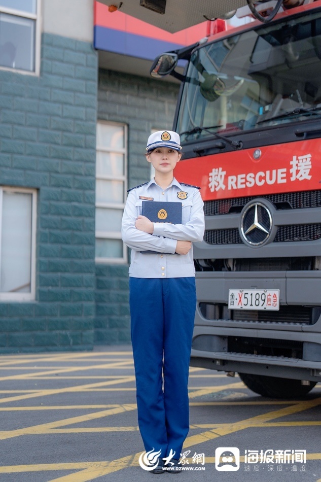 【组图】消防"女神"变装秀 你觉得哪套最飒_腾讯新闻