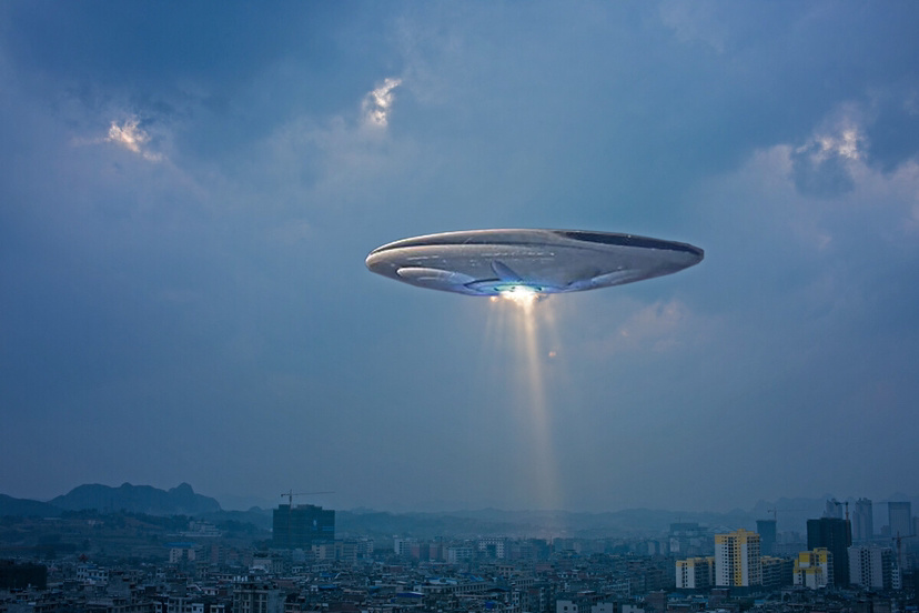 美国调查人员曝进入坠毁 UFO 亲身经历称发生“时空扭曲”，待几分钟相当于 4 小时。-ufo袭击美国