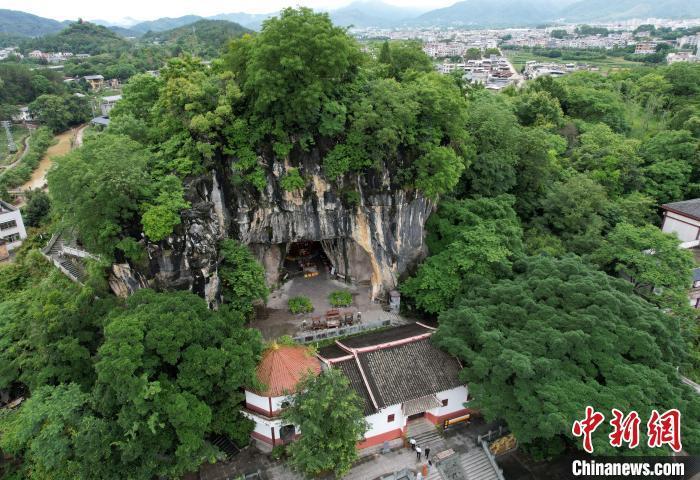 均庆院位于福建省武平县岩前镇,是"客家人的守护神"定光佛祖庙,是海