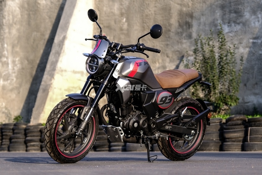 被遗忘的入门级复古 本田cbf190tr实拍