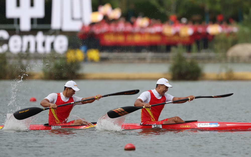 皮划艇静水卜廷凯王丛康夺得男子500米双人皮艇冠军3