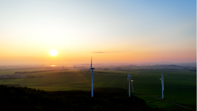 探索"东北阿勒泰"的浪漫之旅——黑龙江桦南横岱山