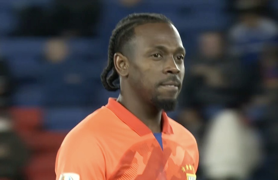 发挥不错费南多全场数据2次关键传球被犯规3次全场最多