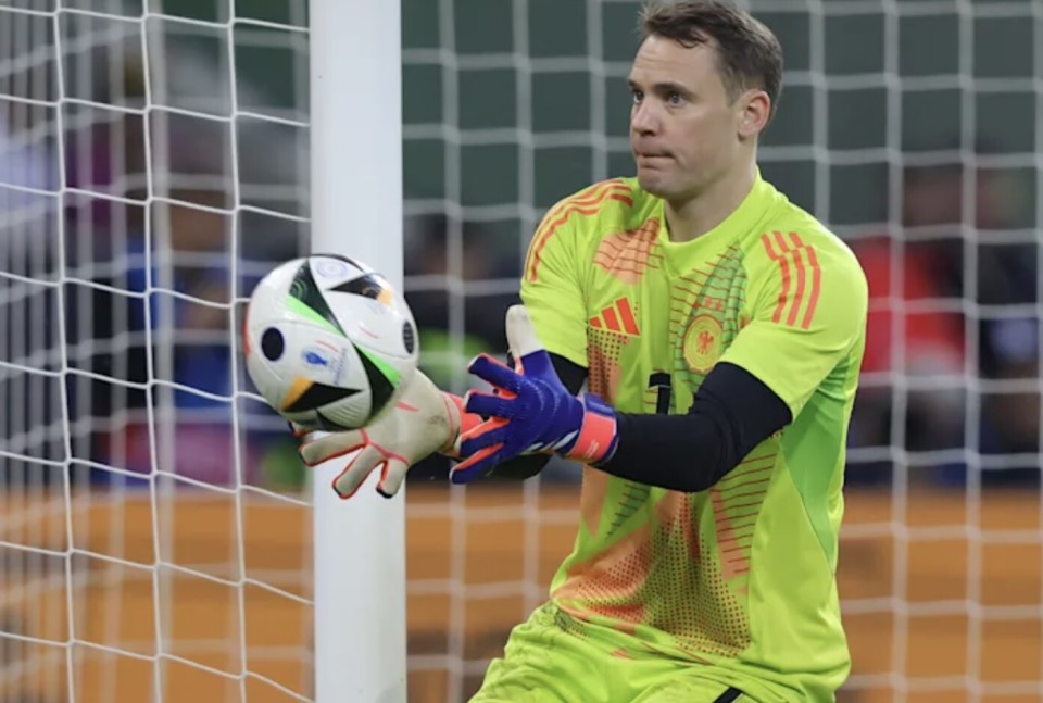 卡恩:诺伊尔并没有表现得很稳定;特尔施特根的反应可以理解