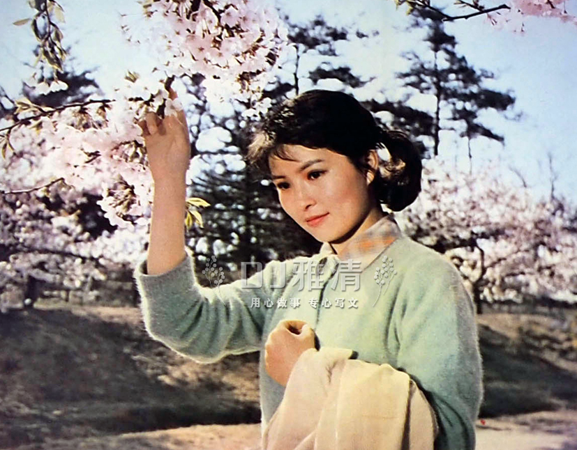 《上海一家人》主演李羚近照曝光,昔日清纯女星,如今65岁酒窝仍醉人