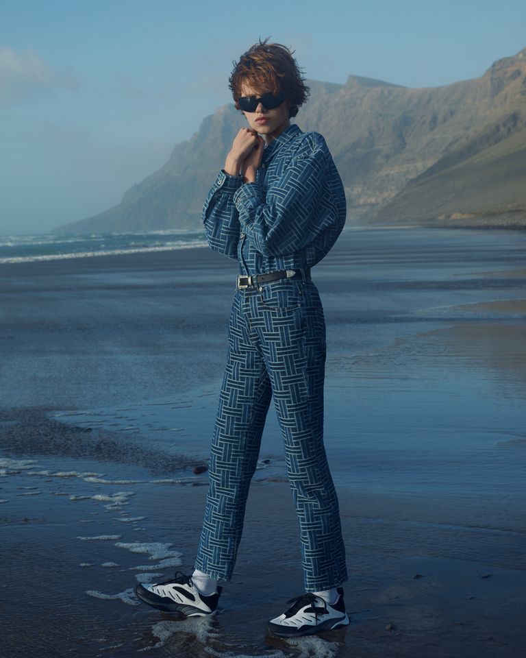 艺术总监nigo盛邀开启kenzo 2024早秋系列之旅