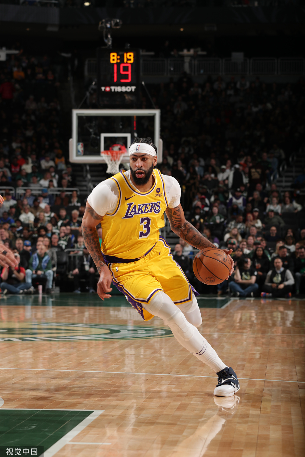 湖人:字母哥17分11板4助,大洛4分4板,比斯利7分,利拉德13分3助,波蒂斯