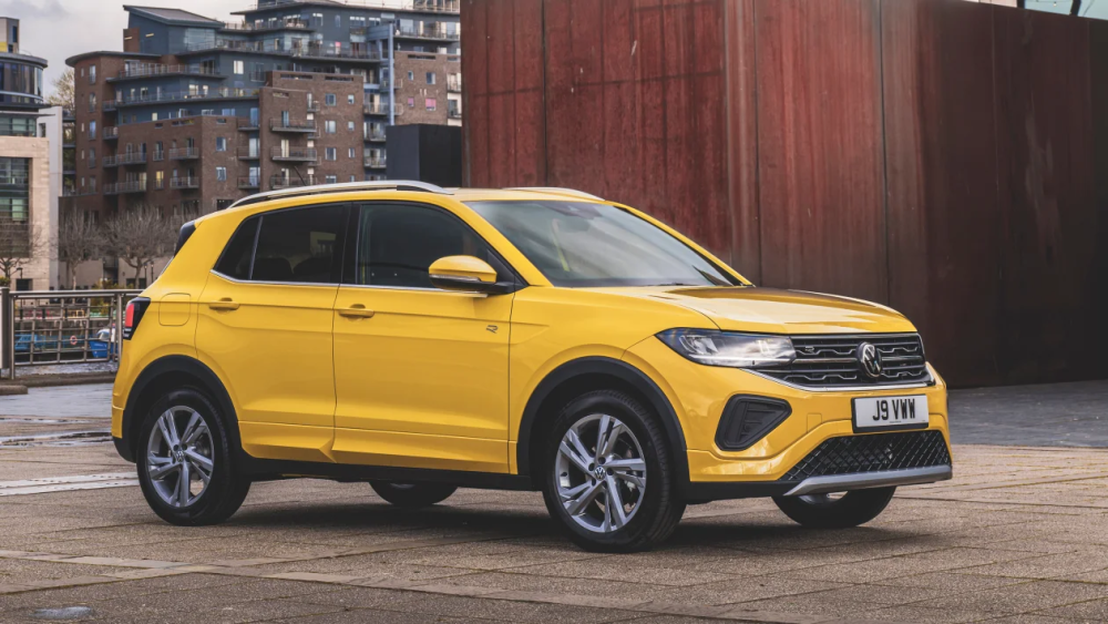 内饰采用悬浮屏设计,新款大众t-cross实车图发布