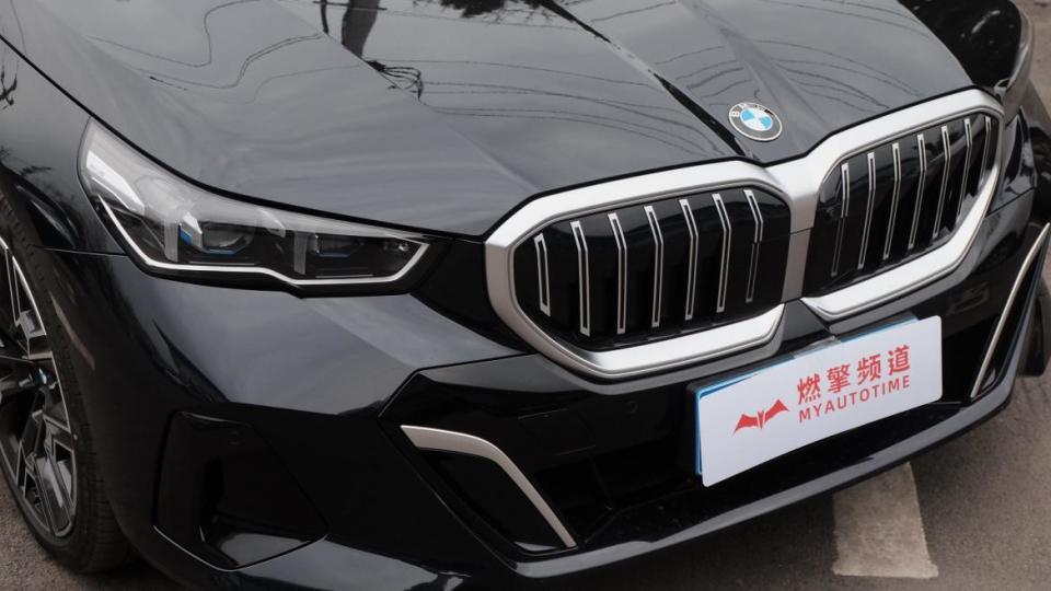 试驾全新bmw 530li:对驾驶的追求,从来不是一句空话_腾讯新闻