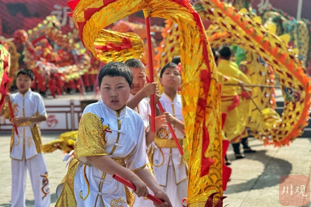 二月二泸县群龙抬头重庆非遗登台亮相