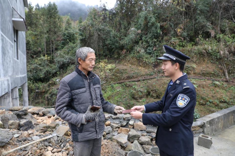 湖南湘西公安立足公安服务小切口做好惠企便民大文章
