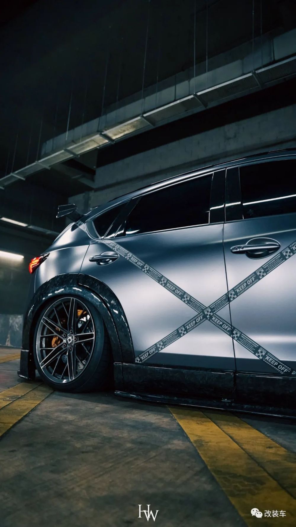 最重要的是我的老婆也很支持我的兴趣,让我很享受改装和车聚.