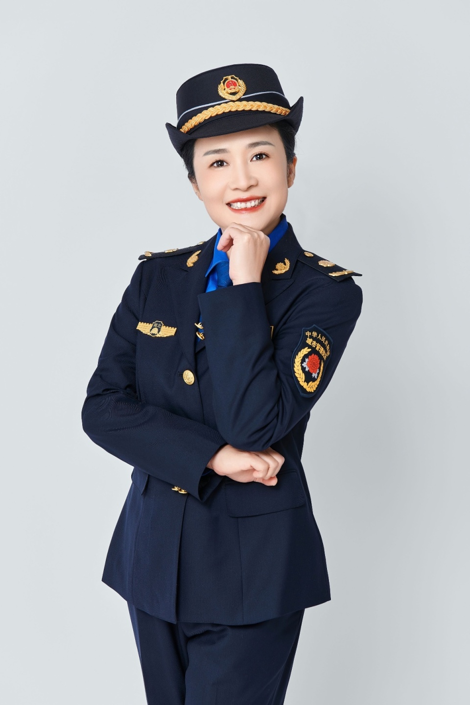 记者史伟 通讯员肖赟 摄"指挥协调中心的工作,其实就是当好一座沟通