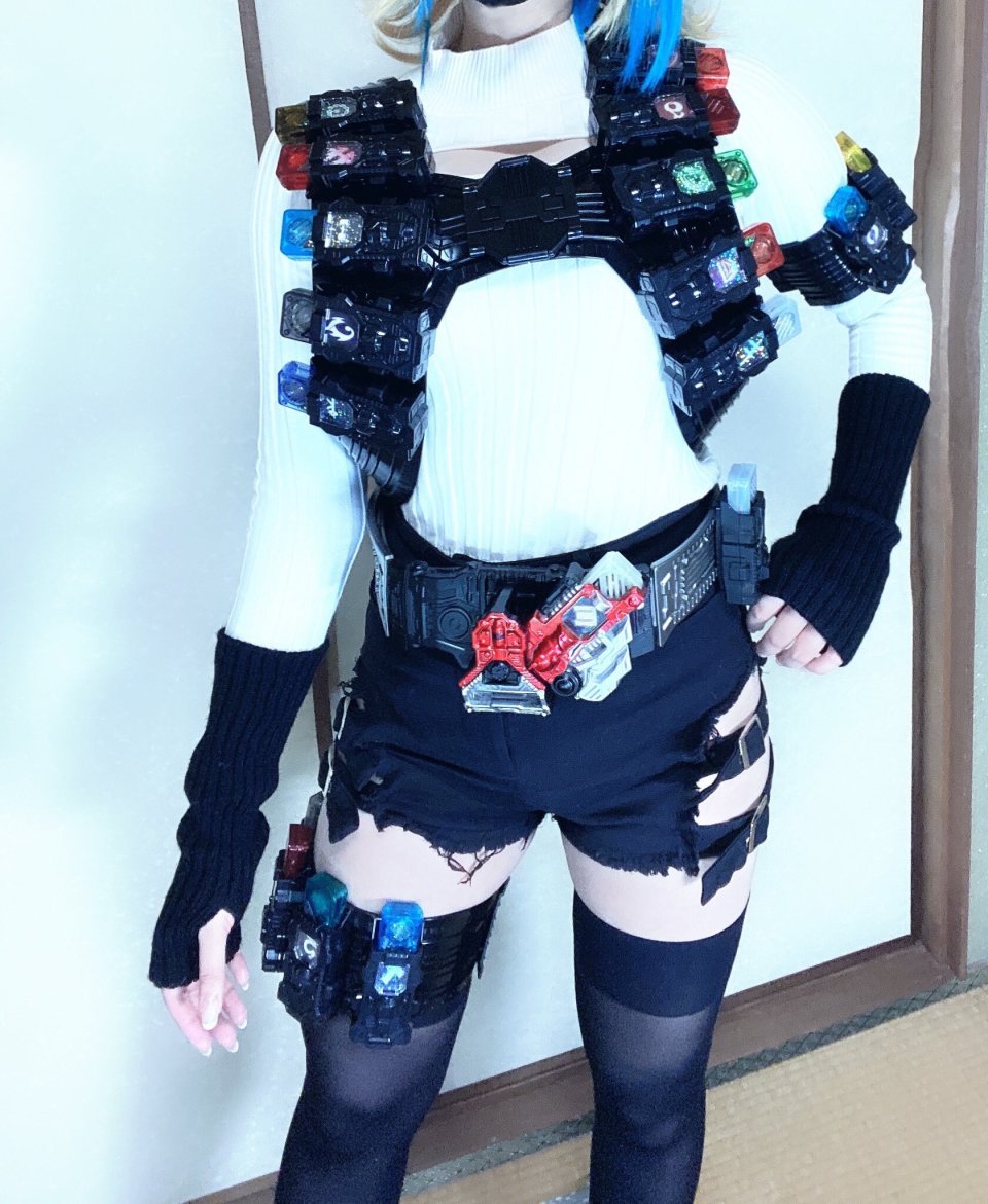 假面骑士E哥骑士娘秀等比例马甲玩具 又大又白又懂人心的E哥