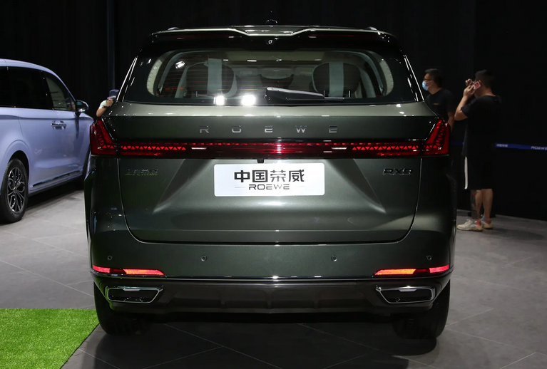 家族旗舰"大六座",荣威rx9起售价17.58万元,标配2.0t引擎_腾讯新闻