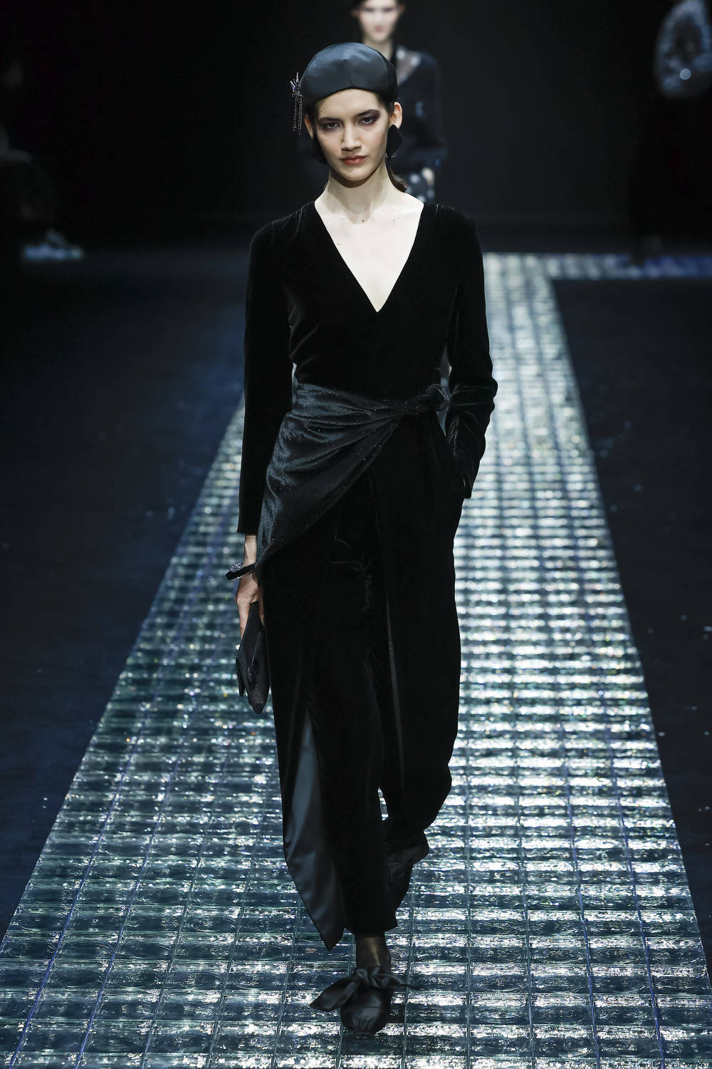 米兰时装周——安普里奥·阿玛尼品牌时装秀(2)_腾讯新闻