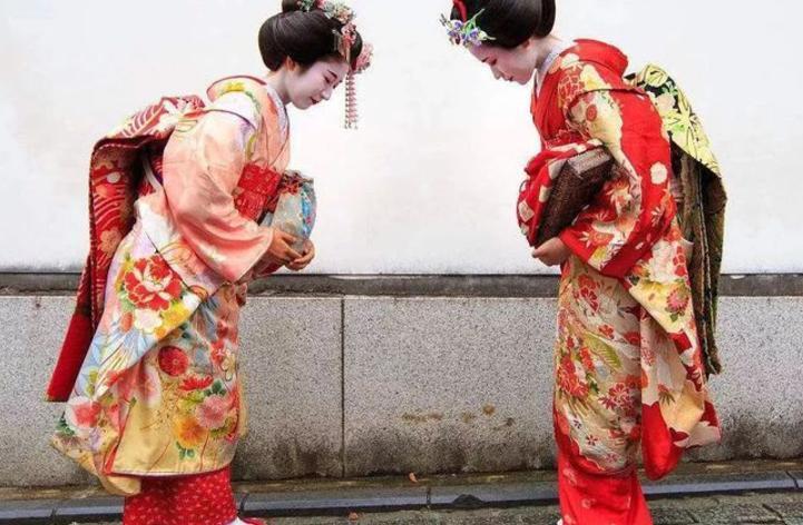 日本人冬天不装暖气,最低气温零下30度,他们是如何过冬的?