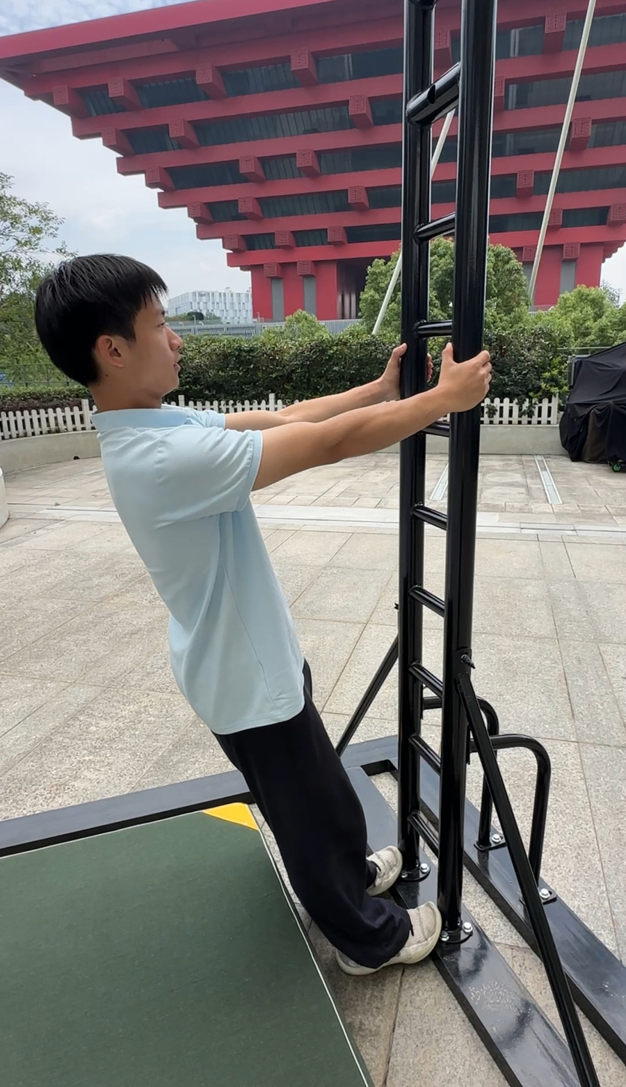 男生最怕引体向上在全市体质健康活动上这所高中透露了全员合格的秘诀