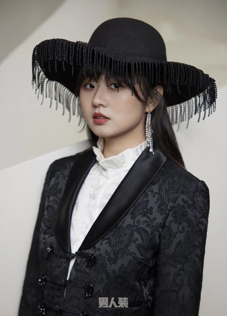 三月刊封面女郎 | 战鹰