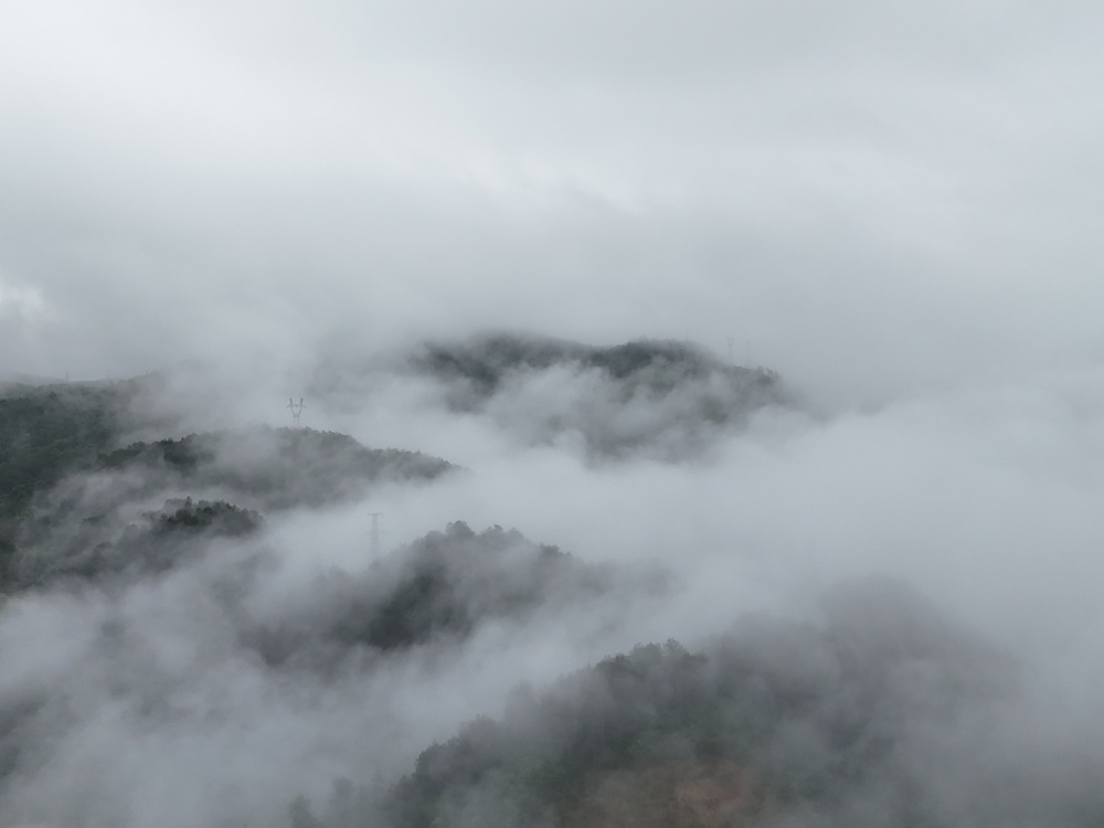 久雨转晴,贵阳 "仙气"飘飘!