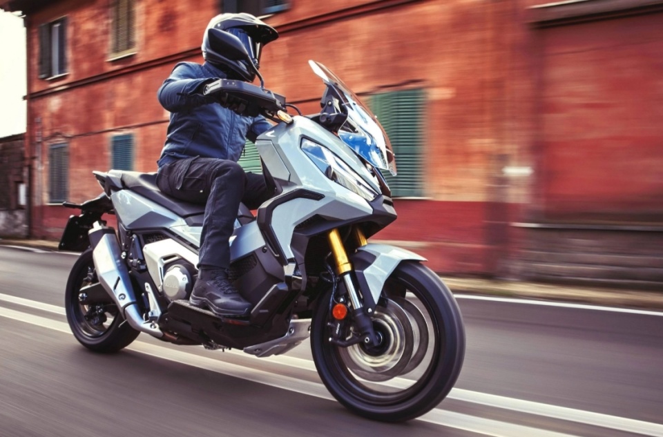 2月19日,标致摩托国内发布xp400最新消息,2月到3月,分别会在北京,成都