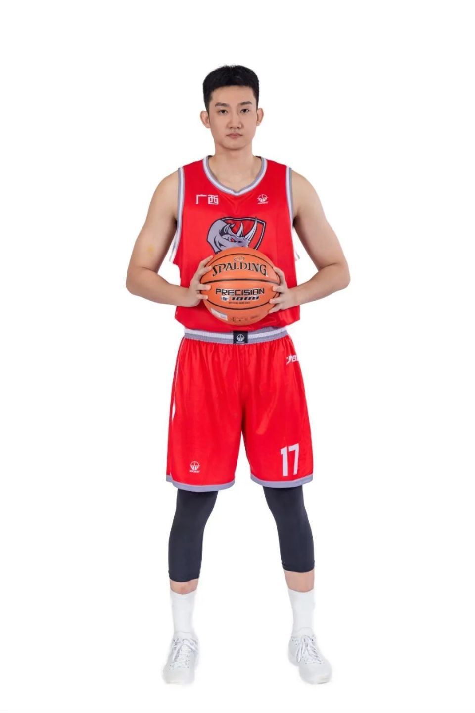 17 王子麒#20 艾麦尔·卡斯木#23 赵泰隆#24 彰中非#26 庞峥麟#30