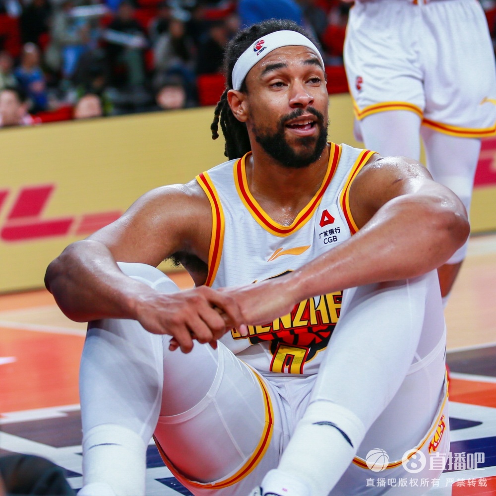 难阻球队失利萨林杰15中9空砍27分8板6助