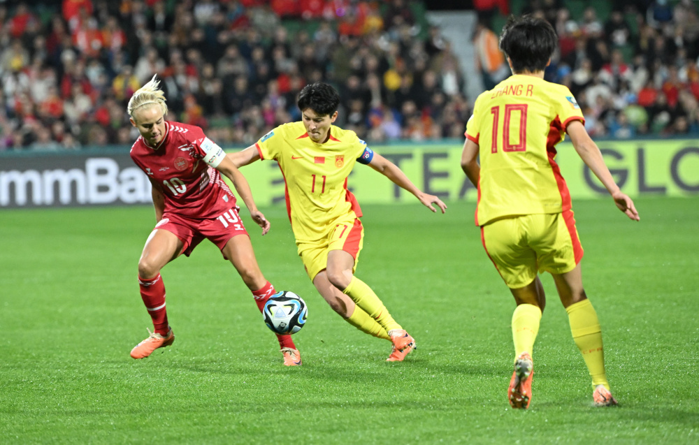 新华全媒女足世界杯足球d组小组赛中国队首战对阵丹麦队