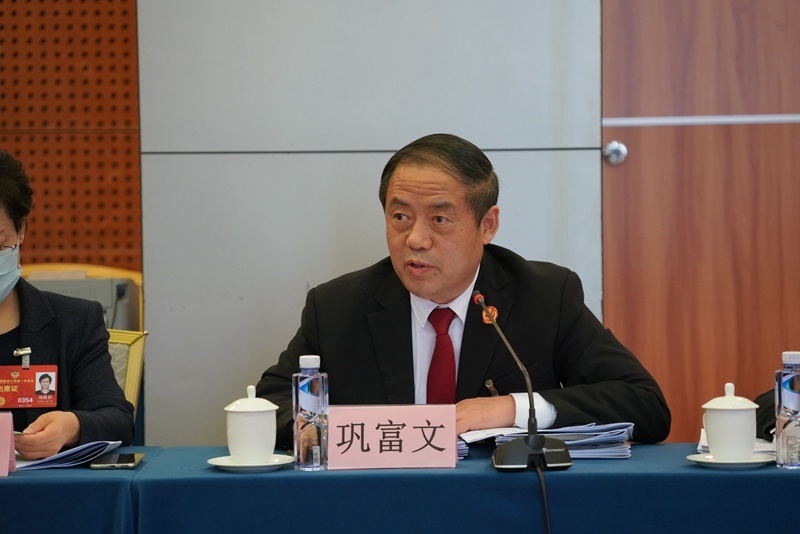 巩富文委员构建服务数字经济健康发展的司法保障制度