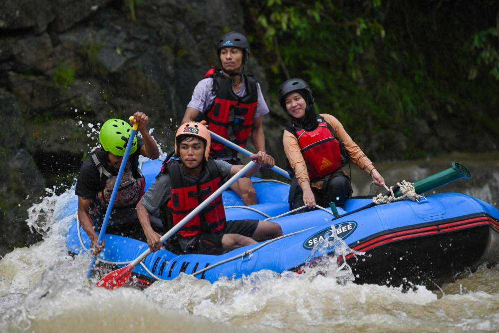 印度尼西亚亚齐特区体验皮划艇漂流