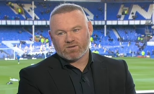 38岁的鲁尼现身埃弗顿主场古迪逊公园球场,见证球队2-0击败利物浦