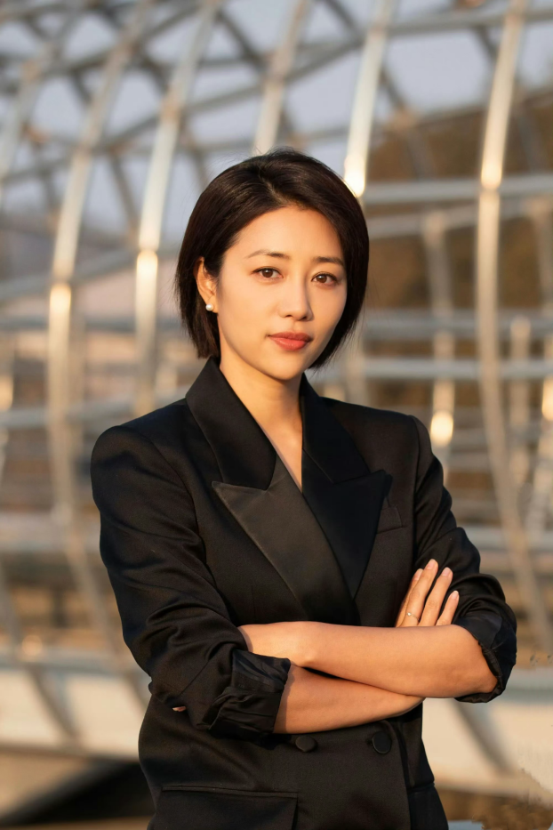 张龄心:和丈夫坚持丁克18年愁坏婆婆,35岁意外得子全家乐开怀_腾讯