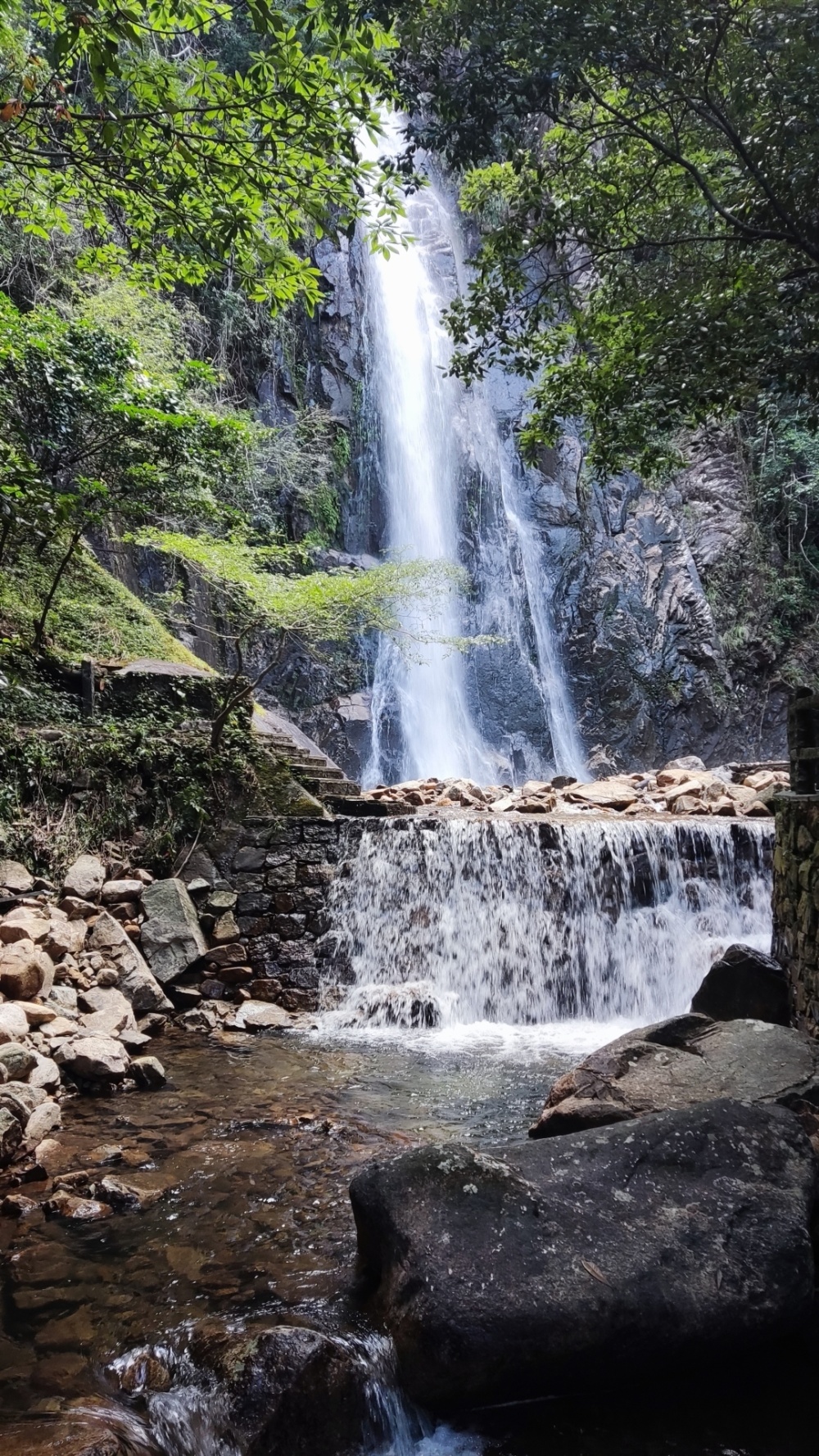 壁纸 风景 旅游 瀑布 山水 桌面 1000_1778 竖版 竖屏 手机