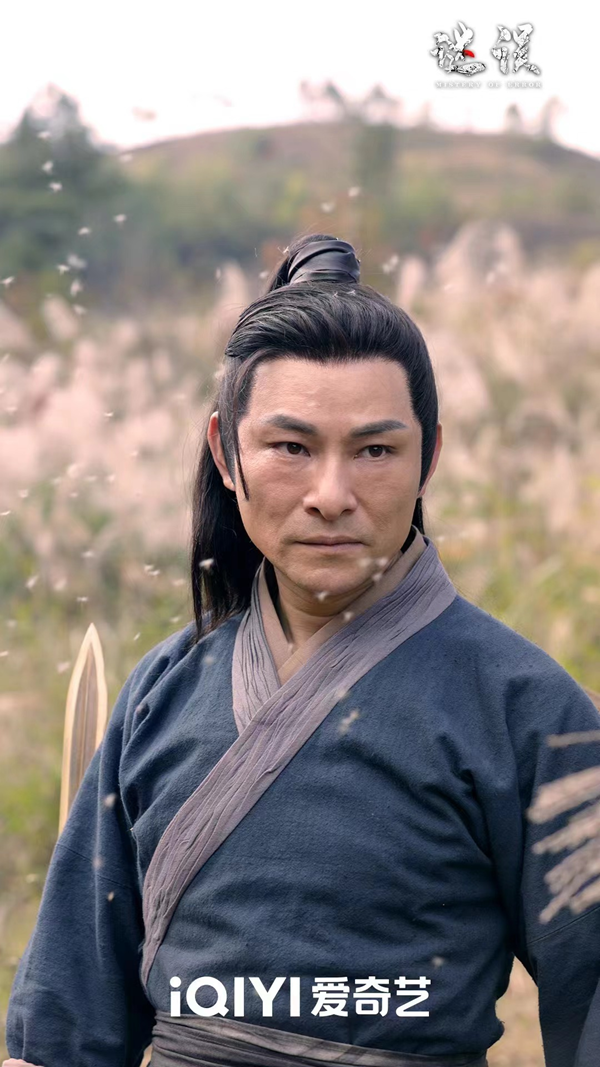 悬疑权谋电影《谜误》6月1日爱奇艺独播,换脸重生玄疑感拉满