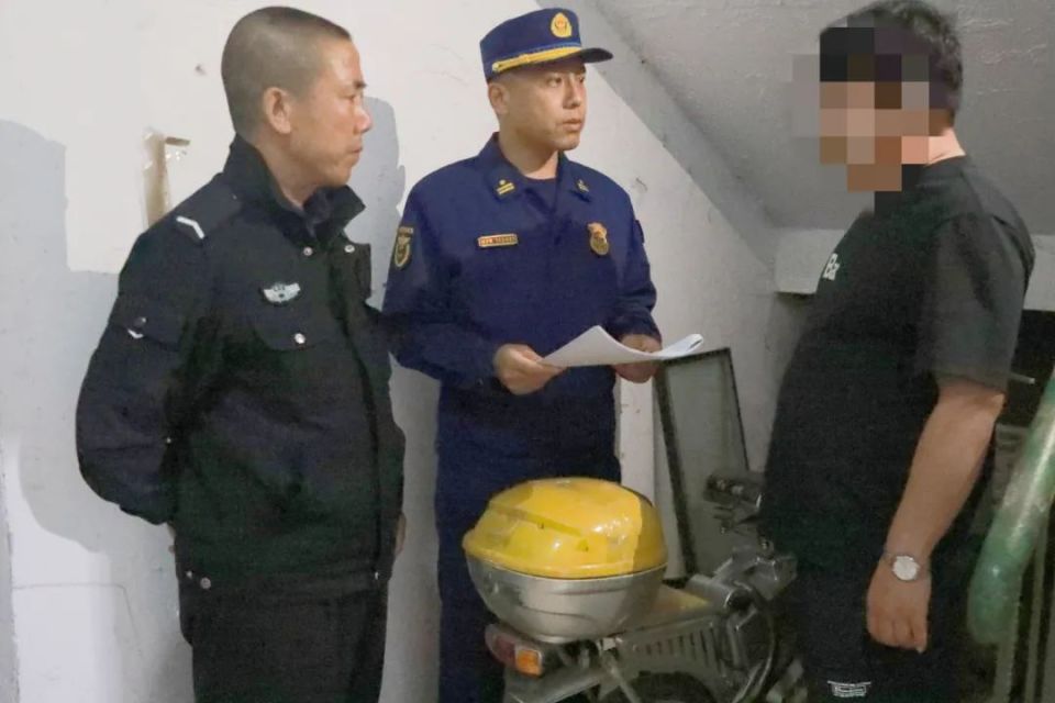 我市开展电动自行车安全隐患集中夜查行动