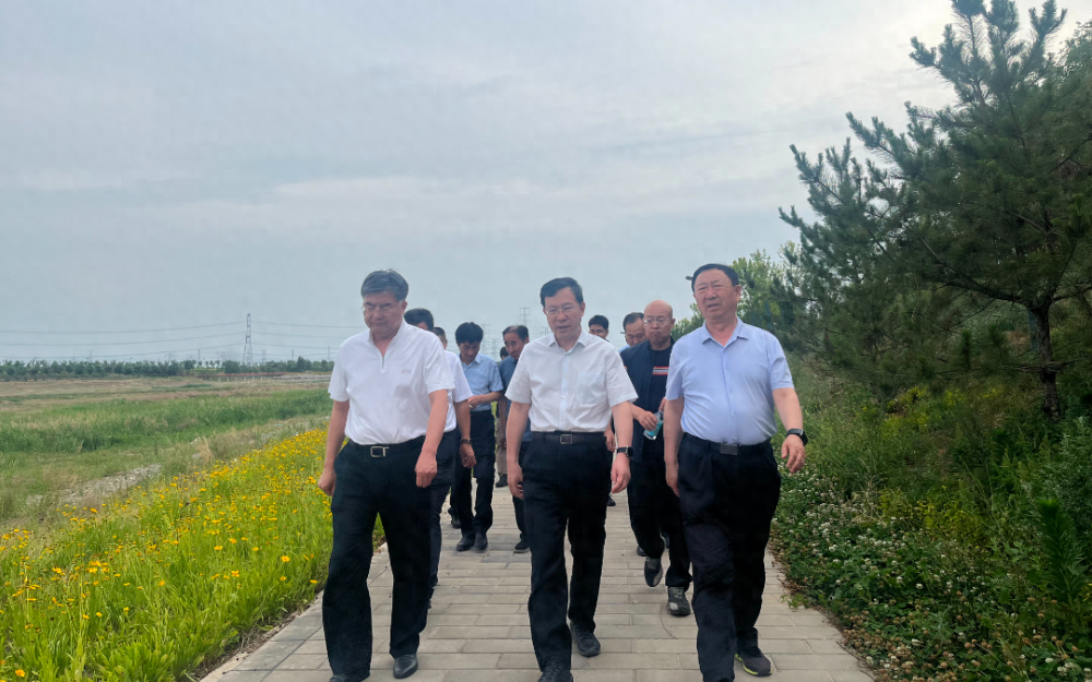 山西省政协在文水调研