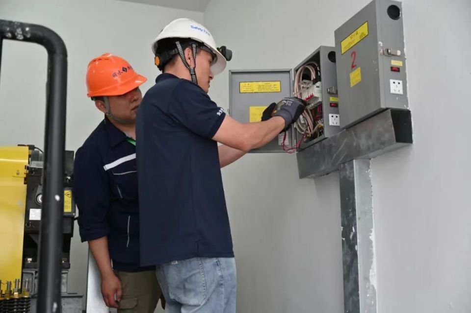 我市举办电梯维修职业技能竞赛