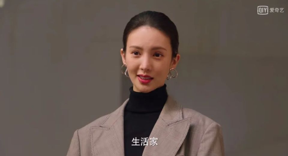 和陆可(李一桐饰演)的情谊还掀起了磕她俩cp"金桐玉女"的热潮.