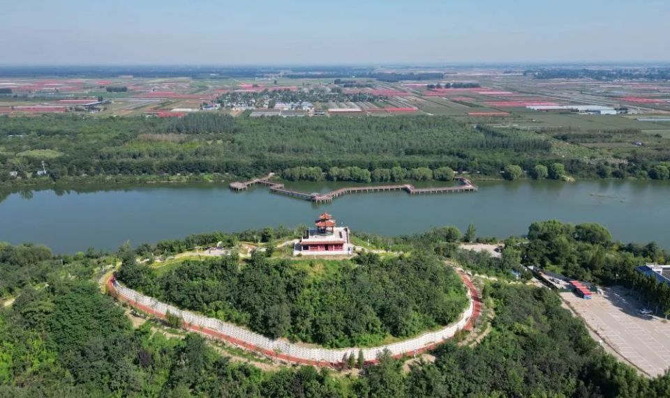 河北乐亭:废弃河道变身生态公园